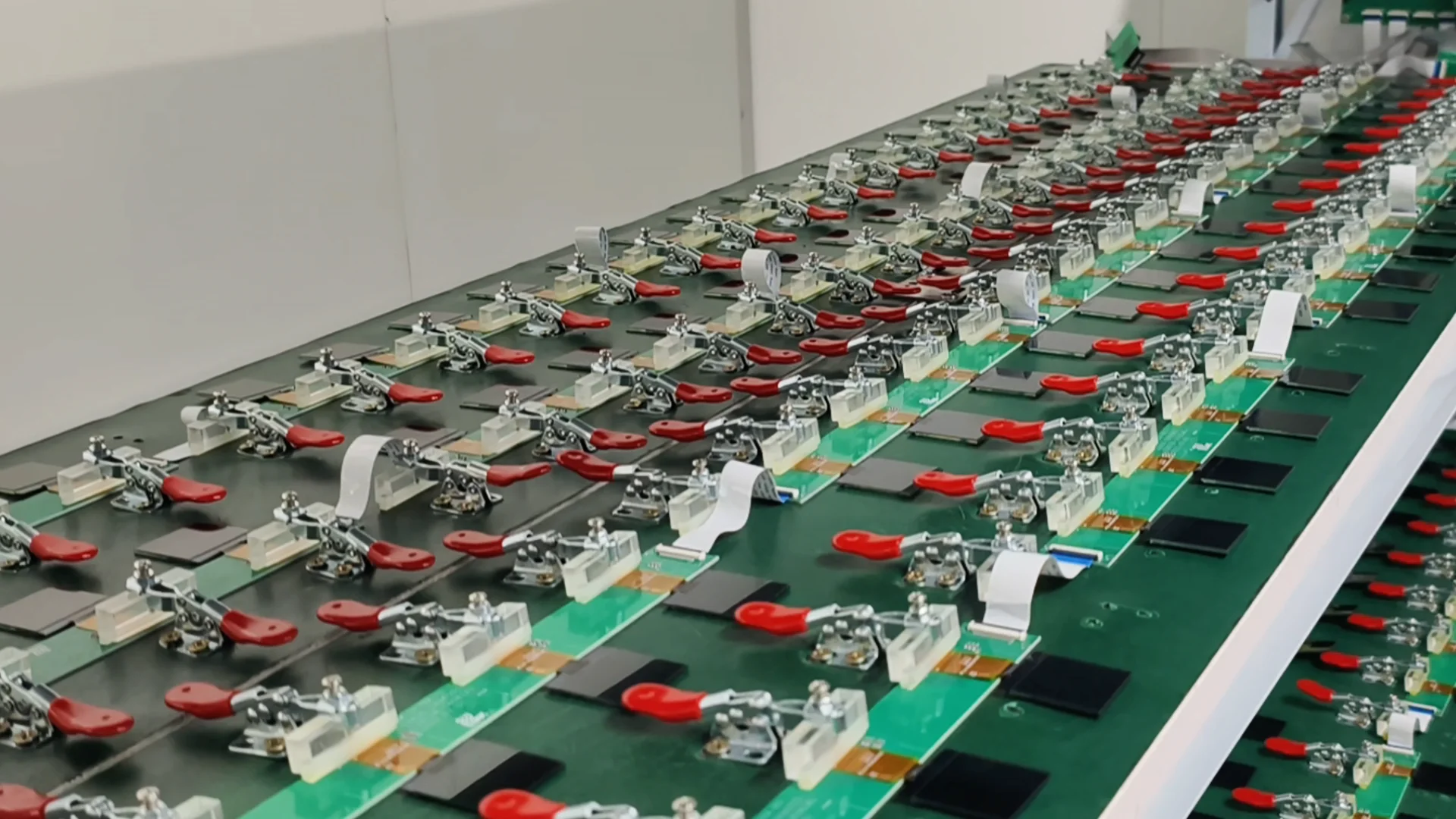 TFT ఎన్విరాన్‌మెంటల్ టెంపరేచర్ డిజైన్ గైడ్: CNK ఎలక్ట్రానిక్స్ నుండి వృత్తిపరమైన సలహా